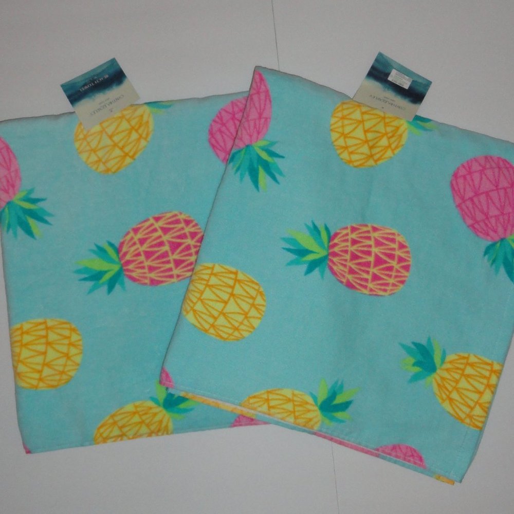 Cynthia Rowley Beach Towels, Set of 2, NEW Pineapple Blue Yellow 100% Cotton H43